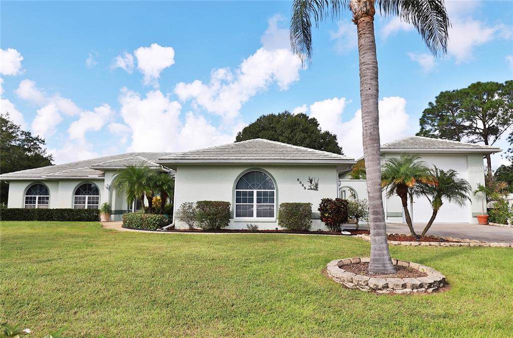 6868 Palmetto Drive - Photo 1