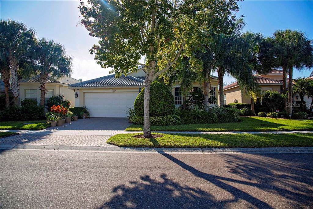 5007 Sandy Brook Circle - Photo 1