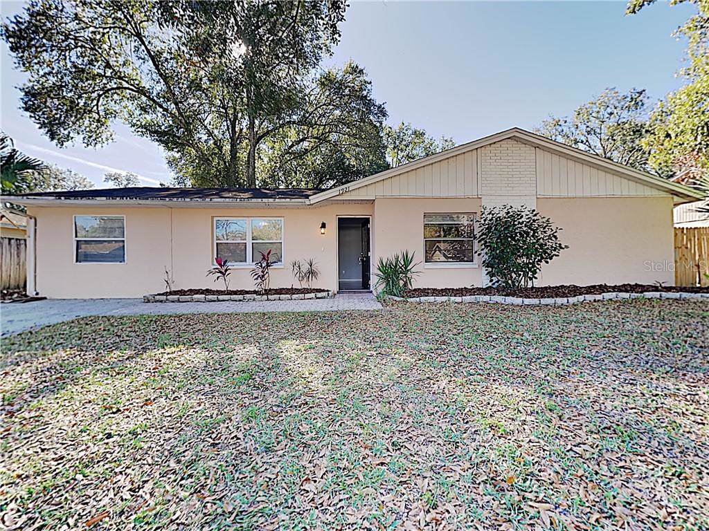 1921 Cedarbrooke Drive - Photo 1