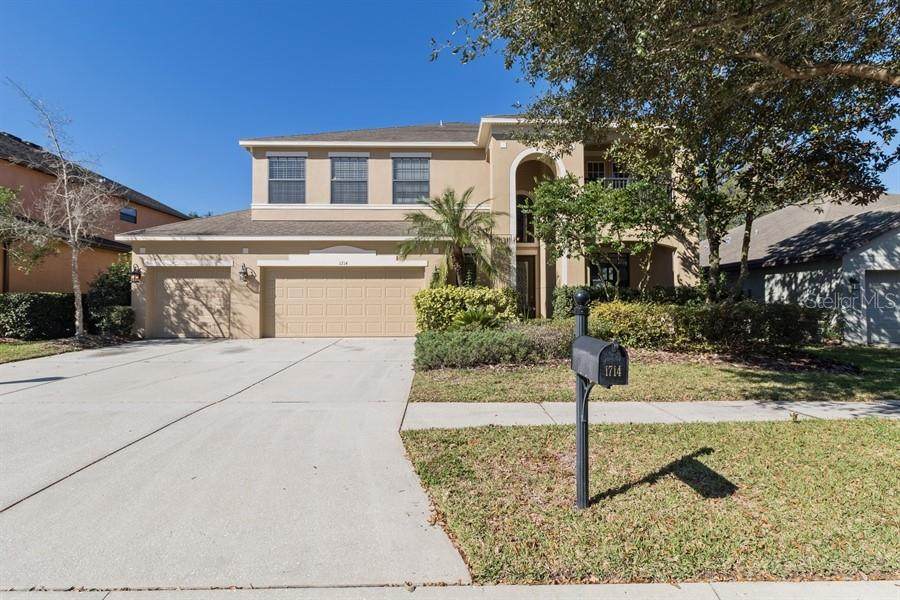 1714 Abbey Trace Drive - Photo 1