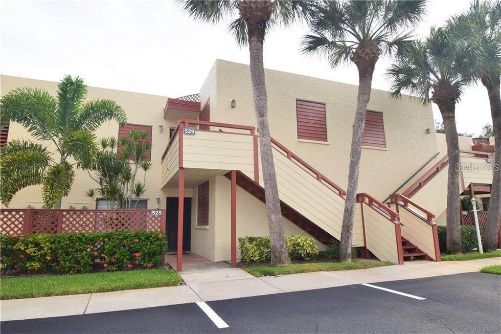 529 Spring Lakes Boulevard - Photo 1
