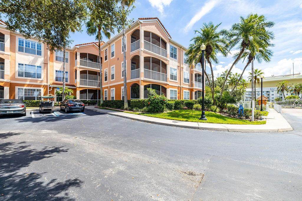 5000 Culbreath Key Way - Photo 1