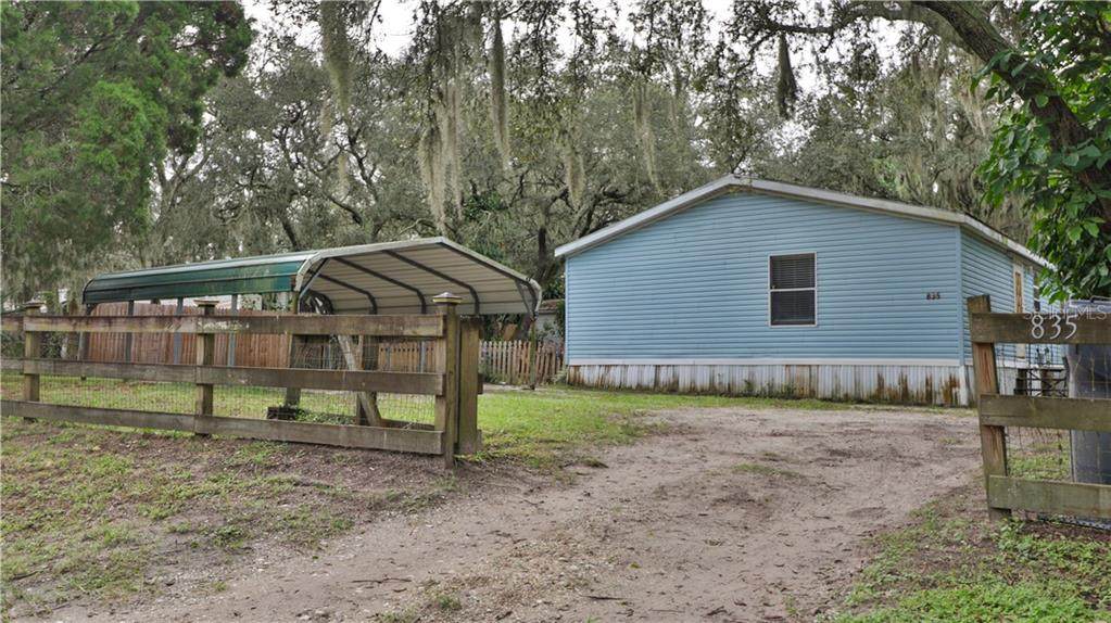 835 Louise Street - Photo 1
