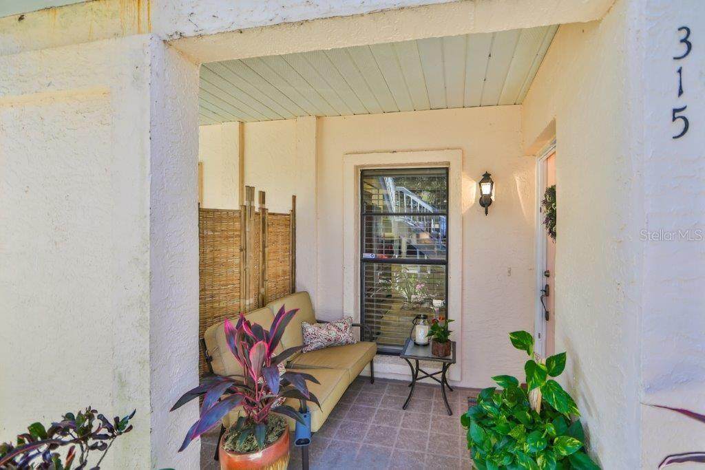 315 Knottwood Court - Photo 1