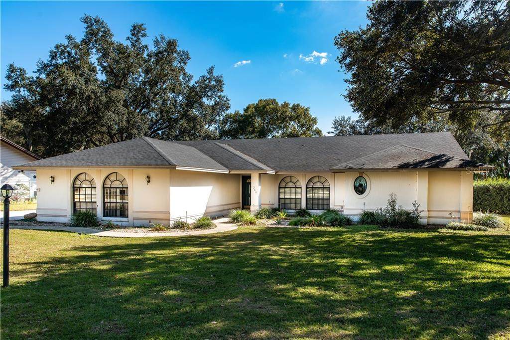 568 Somerset Drive - Photo 1