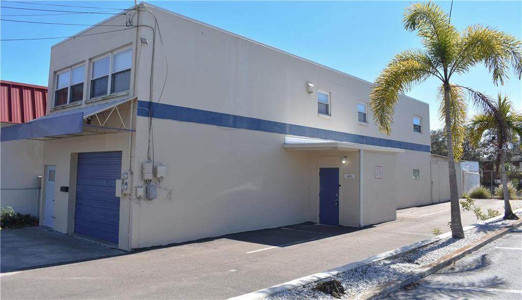 1221 Court Street - Photo 1