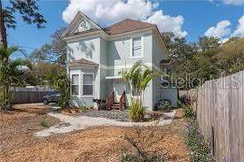 208 Columbus Drive - Photo 1