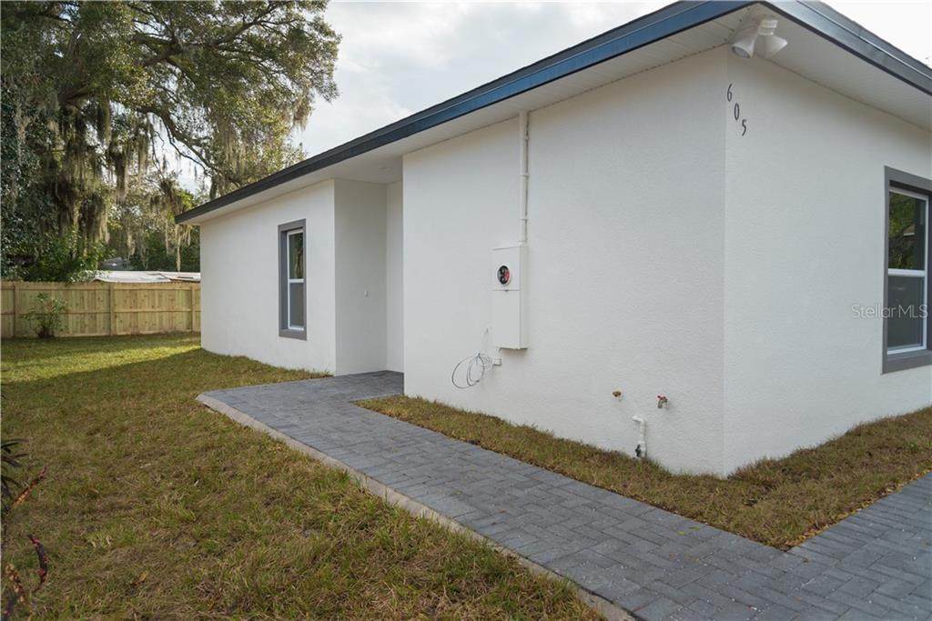 605 Wildwood Way - Photo 1