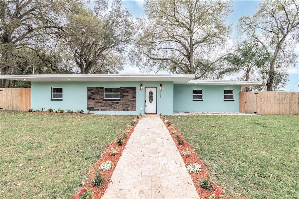 909 Knollwood Street - Photo 1