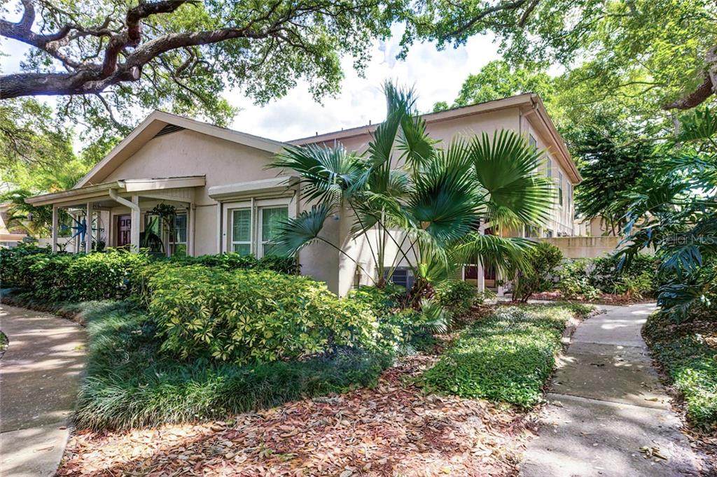 11853 Northtrail Avenue - Photo 1