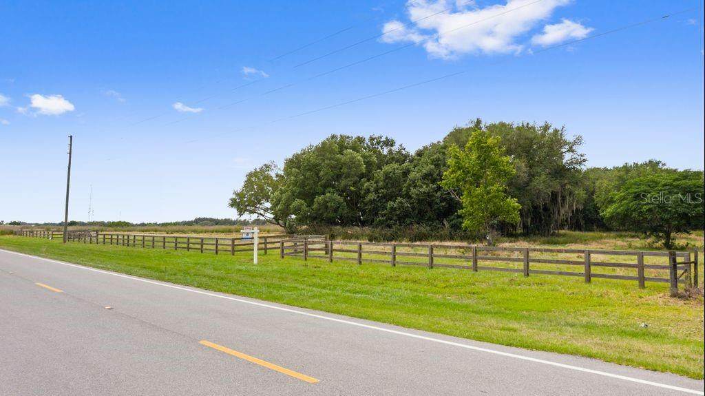 10119 Hwy 555 - Photo 1