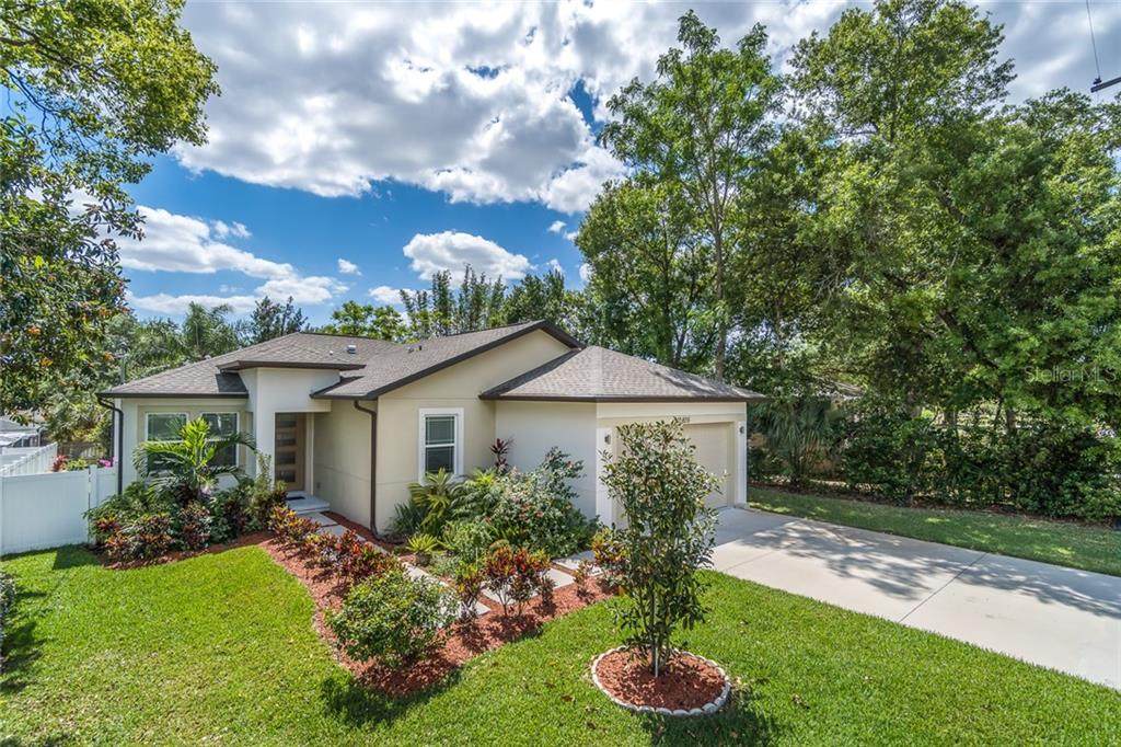 10405 Newport Circle - Photo 1