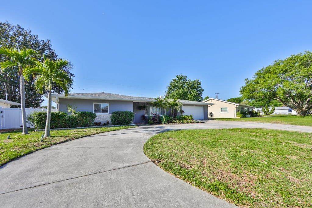 2117 Campus Drive - Photo 1