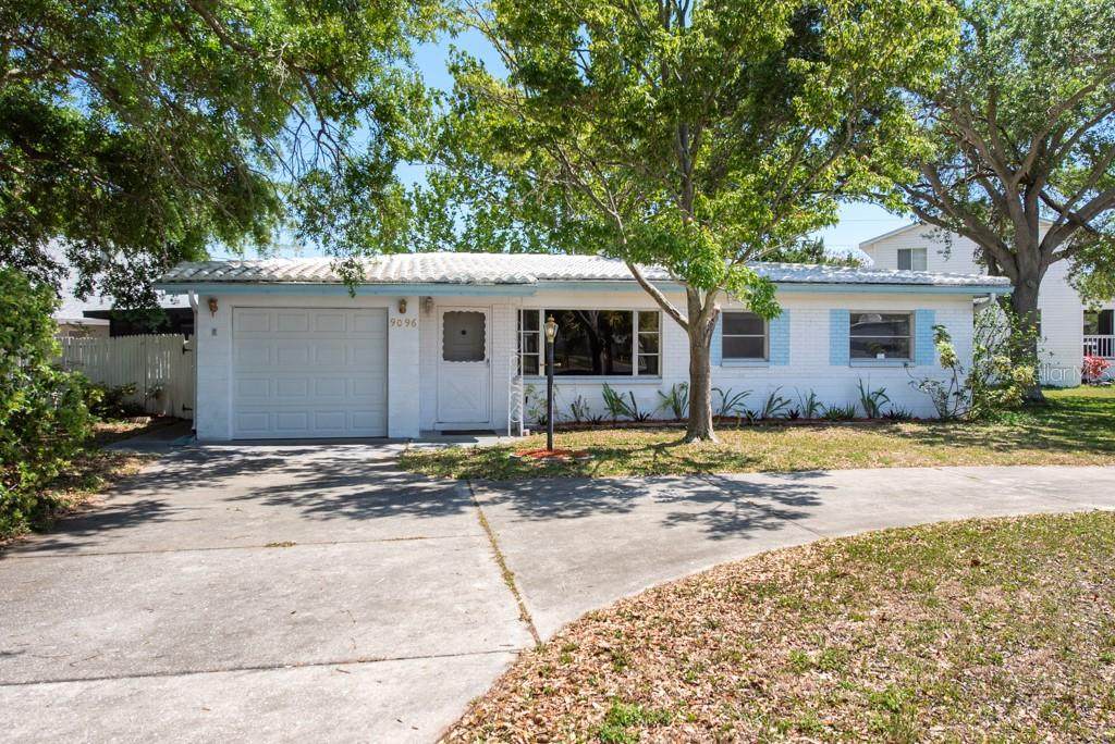 9096 76TH Avenue - Photo 1