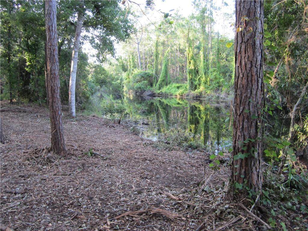 905 Canal Way - Photo 1