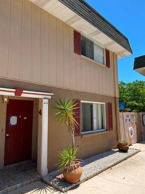 300 6TH Street - Photo 1