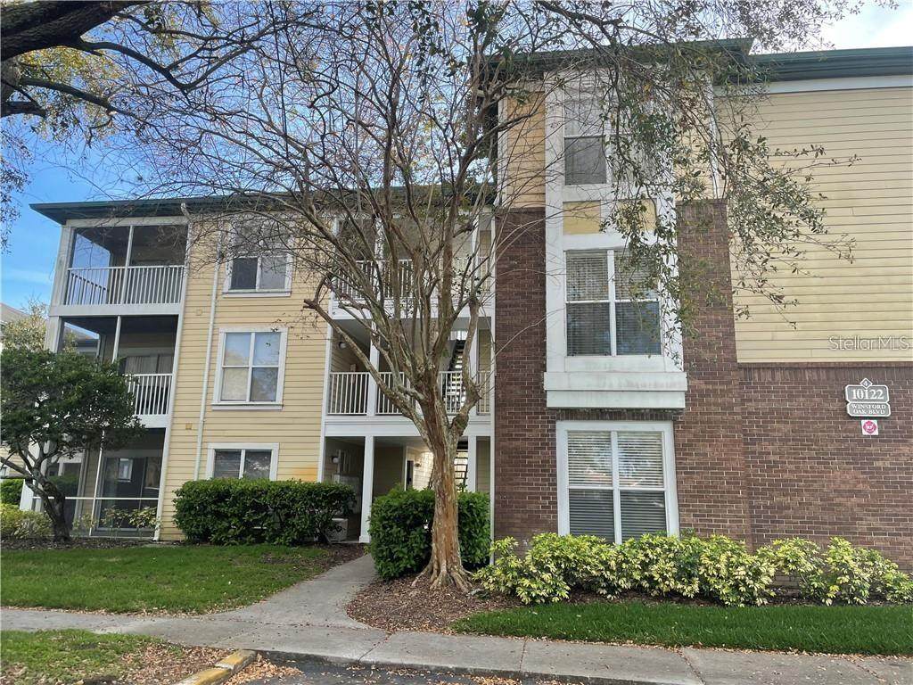 10122 Winsford Oak Boulevard - Photo 1