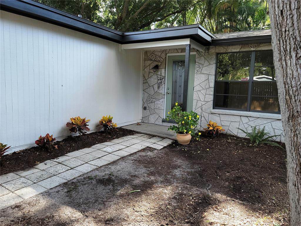6119 Elkins Avenue - Photo 1