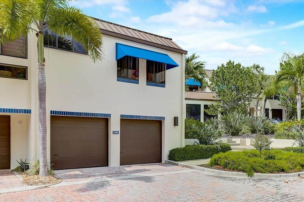 2004 Harbourside Drive - Photo 1