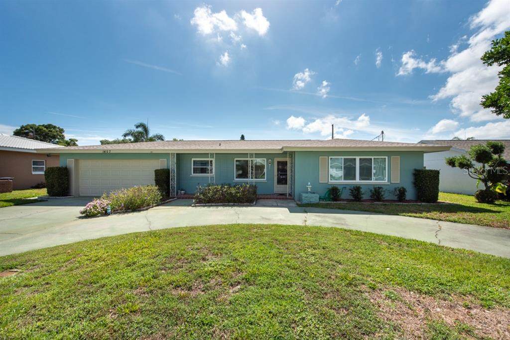 1457 Fairfield Drive - Photo 1