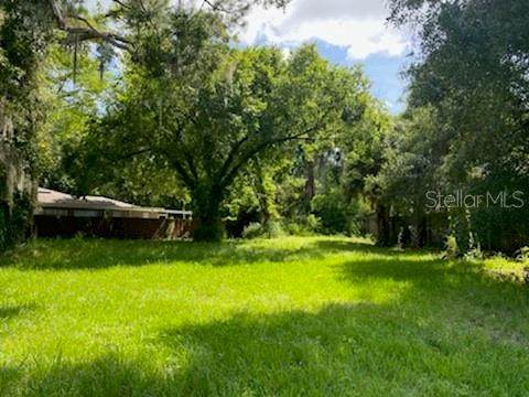 9107 Memorial Highway - Photo 1