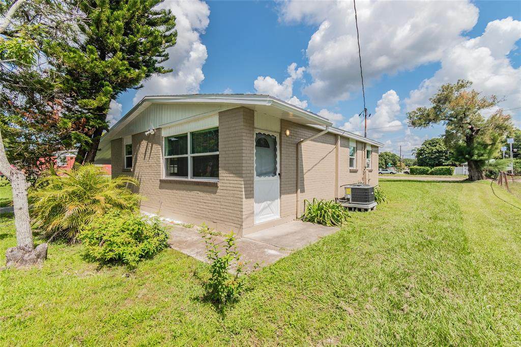 8302 Allamanda Avenue - Photo 1
