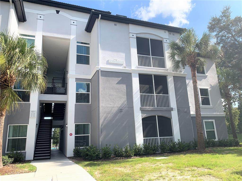 5617 Legacy Crescent Place - Photo 1