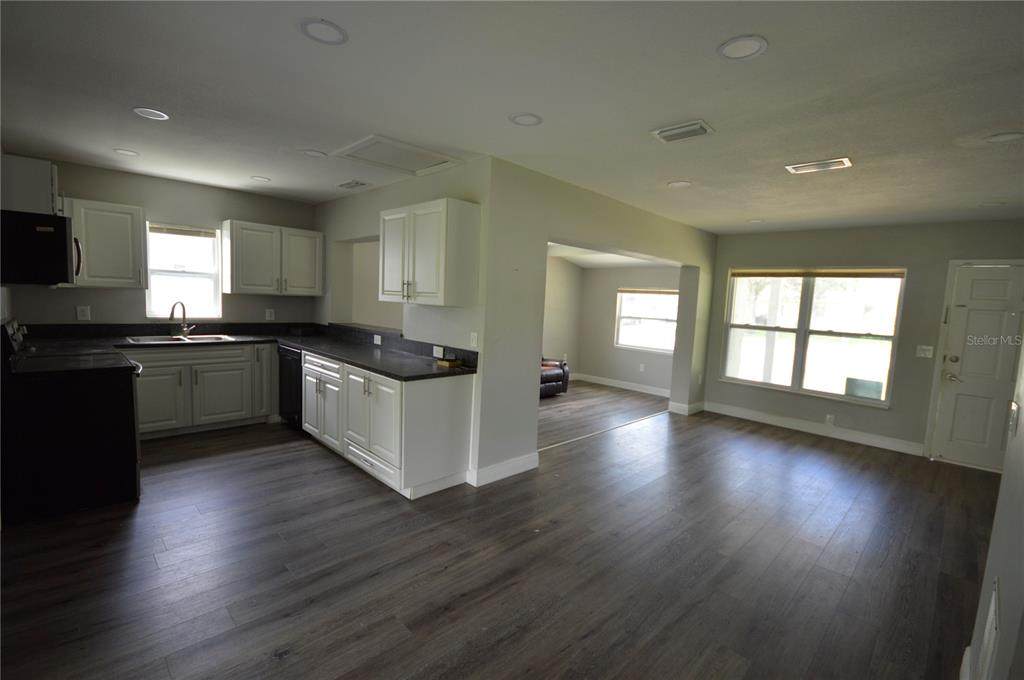 8609 Chinaberry Drive - Photo 1