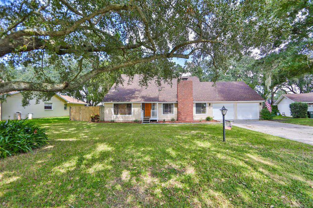 2116 Selkirk Lane - Photo 1