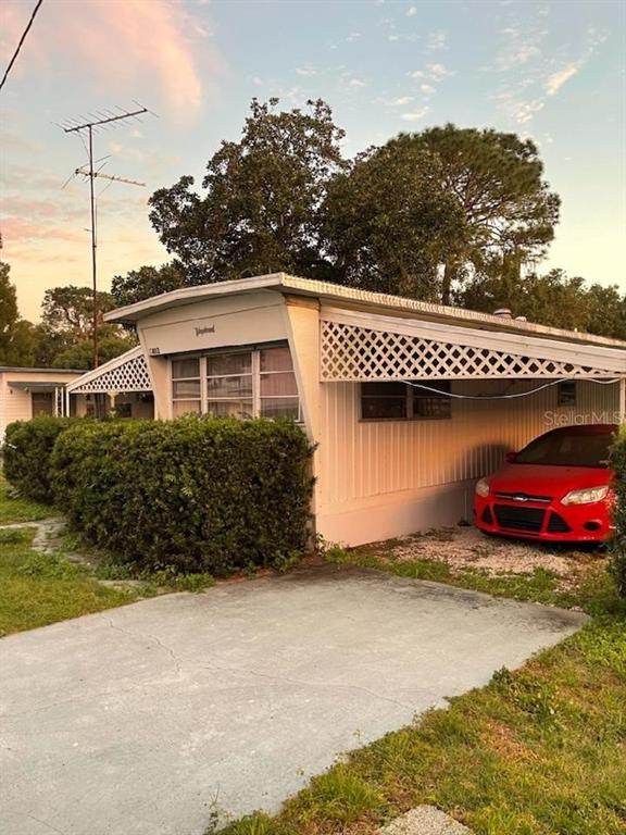 37402 Hammond Drive - Photo 1
