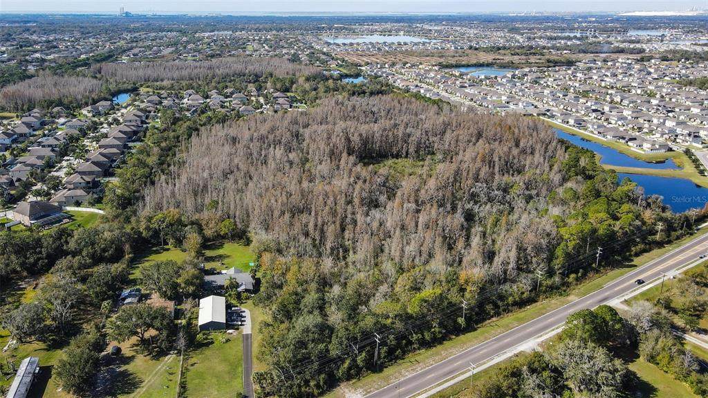 Balm Riverview - Photo 1