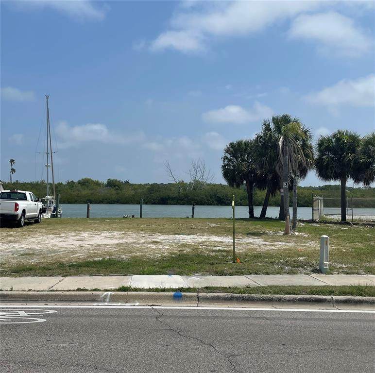 18509 Gulf Boulevard - Photo 1