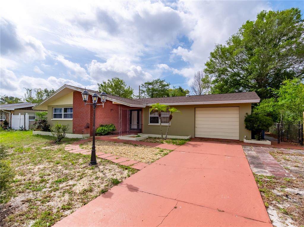 1725 Bentley Street - Photo 1