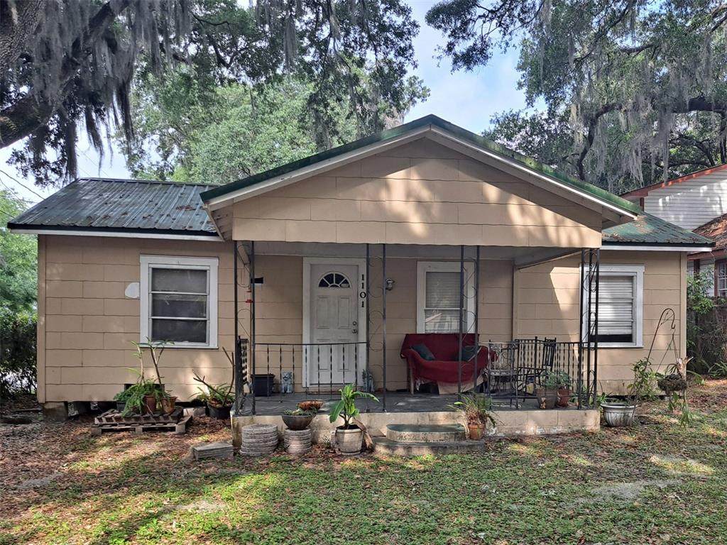 1101 Burton Street - Photo 1