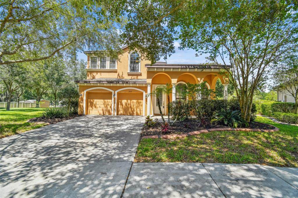 2010 Abbey Trace Drive - Photo 1