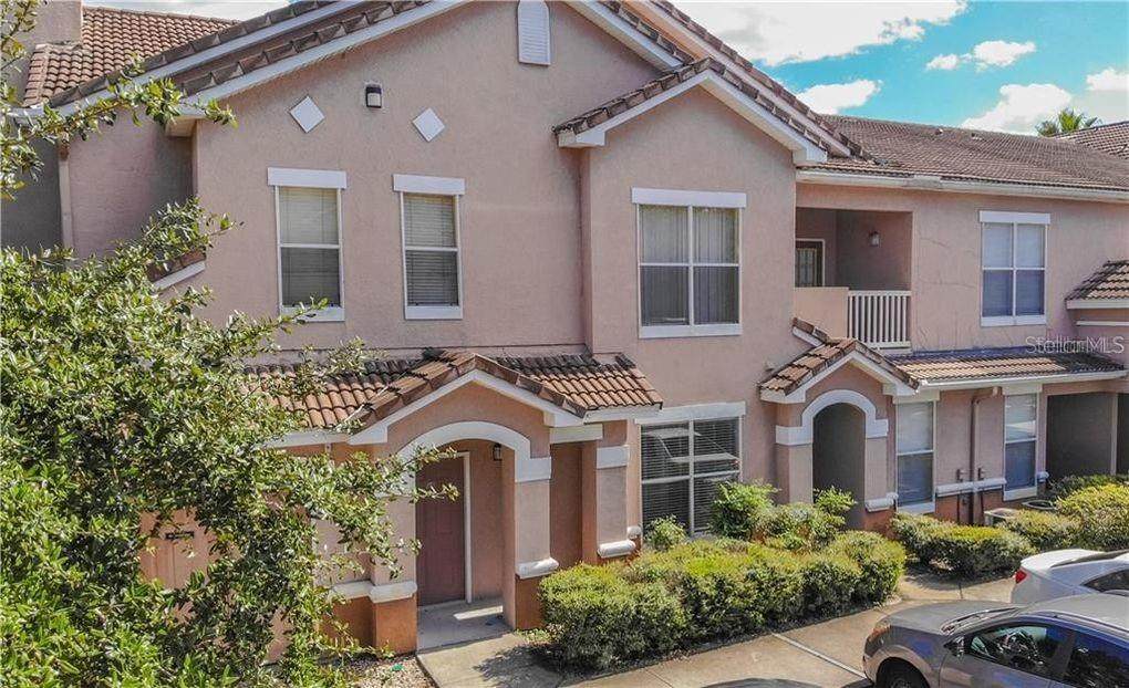 10503 Villa View Circle - Photo 1