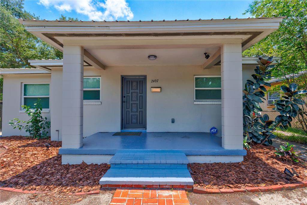 2407 Mallory Avenue - Photo 1
