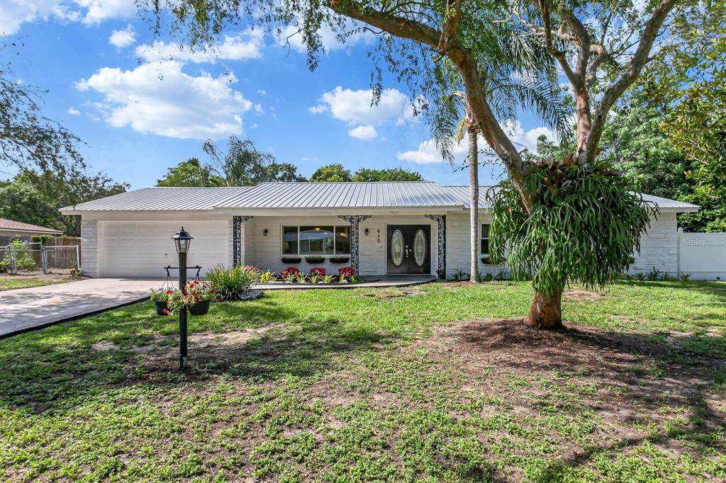 610 Overland Drive - Photo 1