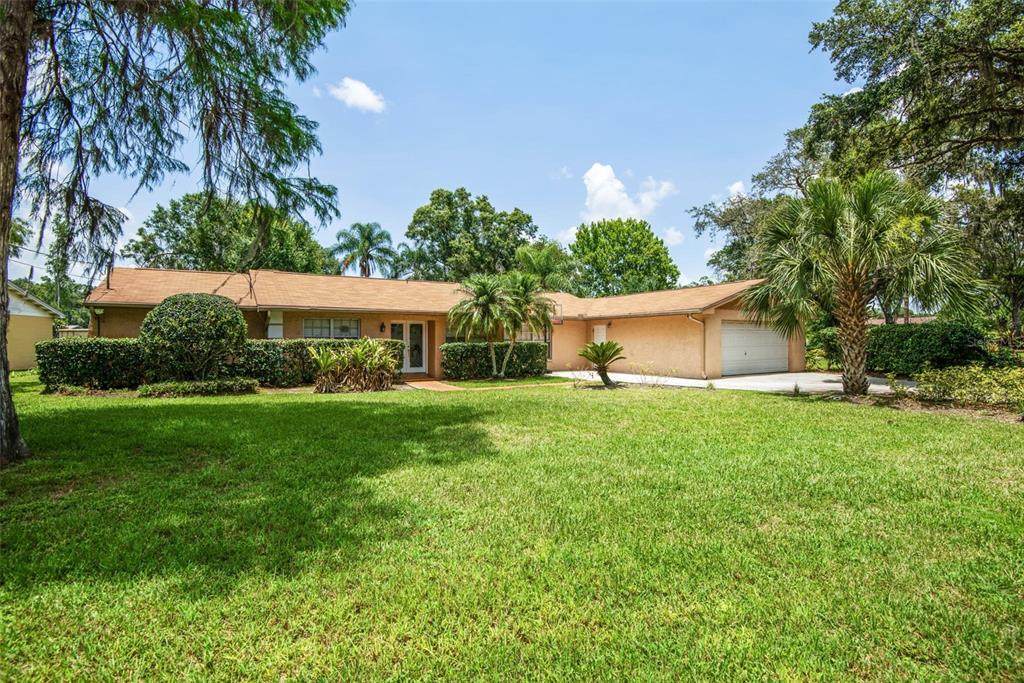 18718 Lakeshore Drive - Photo 1