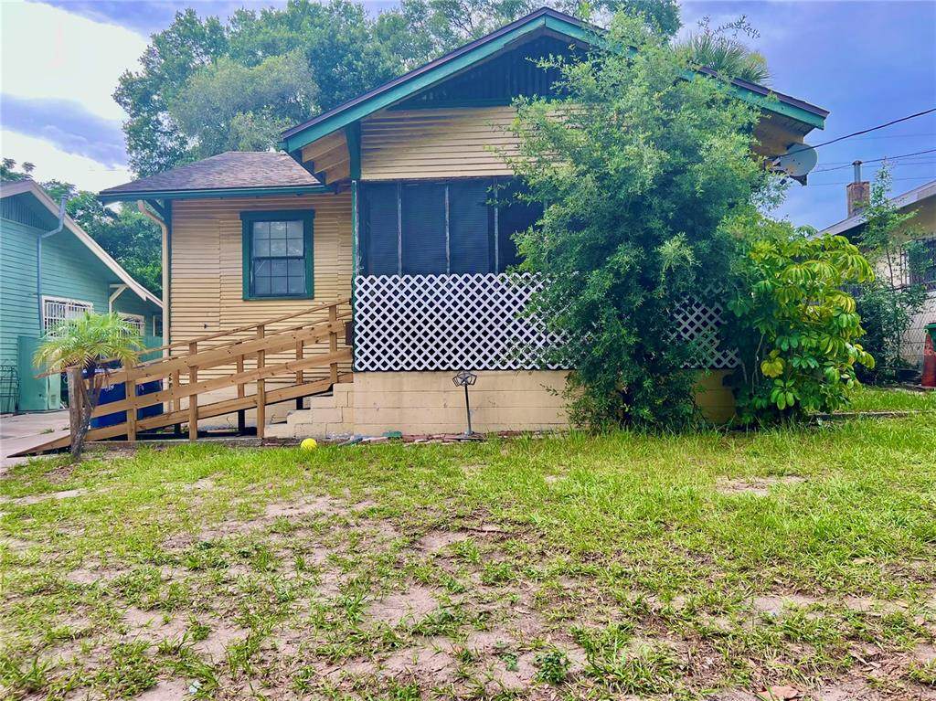 808 Baker Street - Photo 1