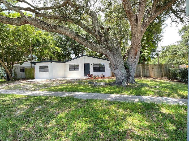 5801 92ND Avenue - Photo 1
