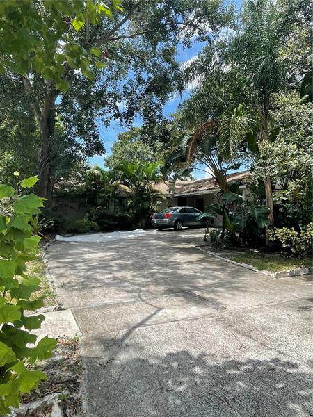 8010 Hiawatha Street - Photo 1