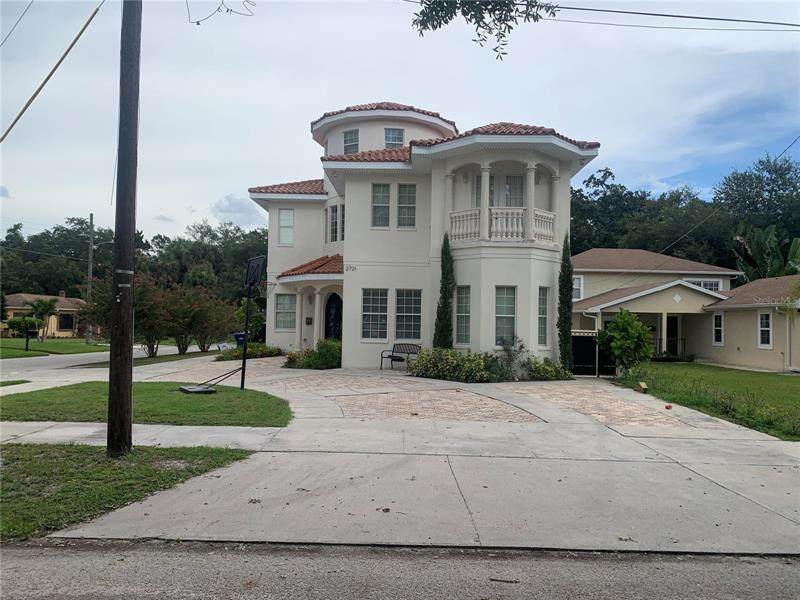 2721 Royal Court - Photo 1