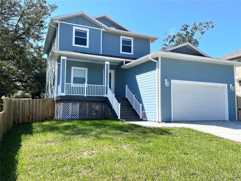 1537 Rosemere Road - Photo 1