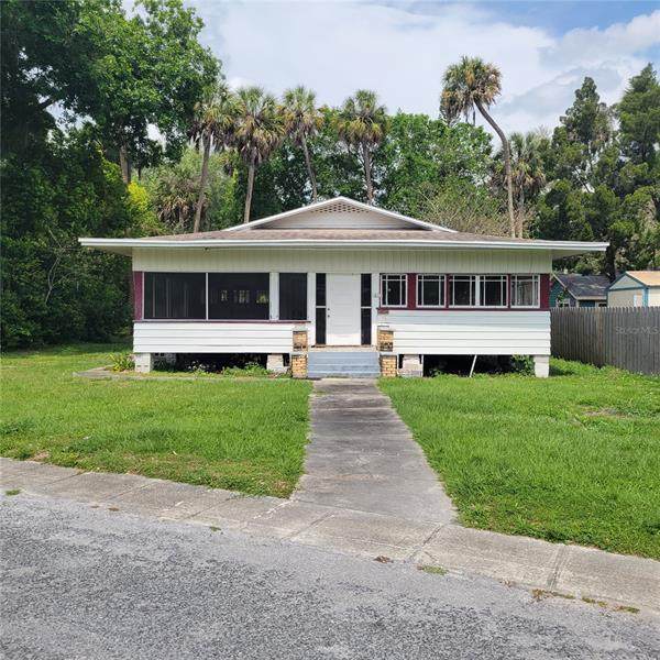 5633 Kenwood Avenue - Photo 1
