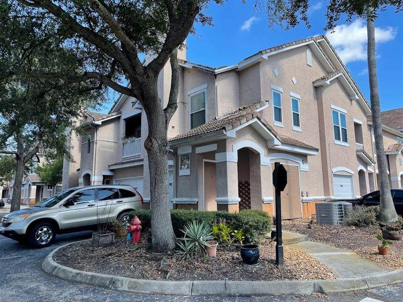 10414 Villa View Circle - Photo 1
