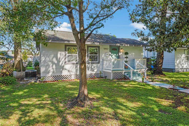 5457 72ND Avenue - Photo 1