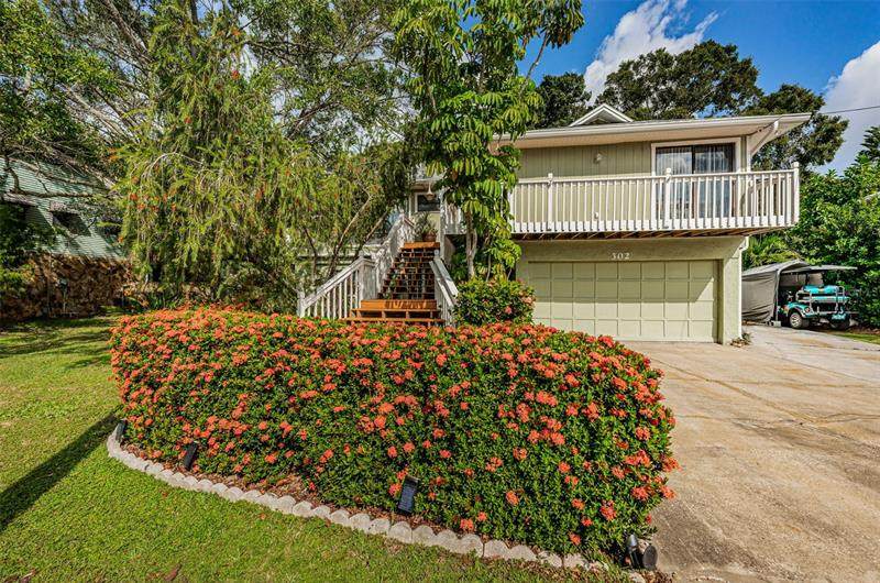 302 Lagoon Drive - Photo 1