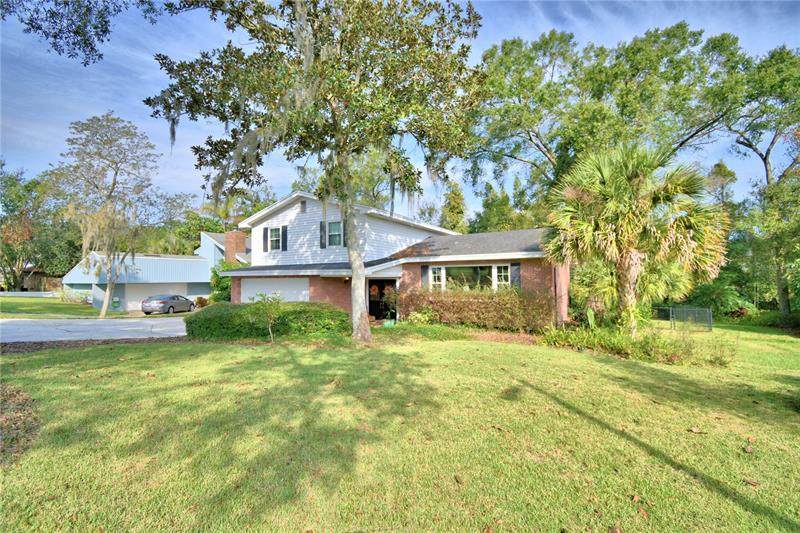 912 Brookwood Drive - Photo 1