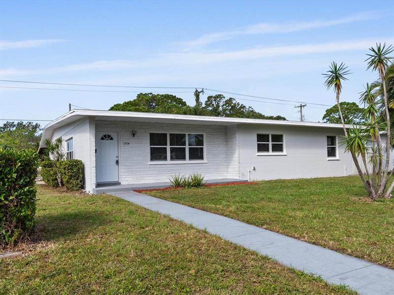 1514 32ND Street - Photo 1
